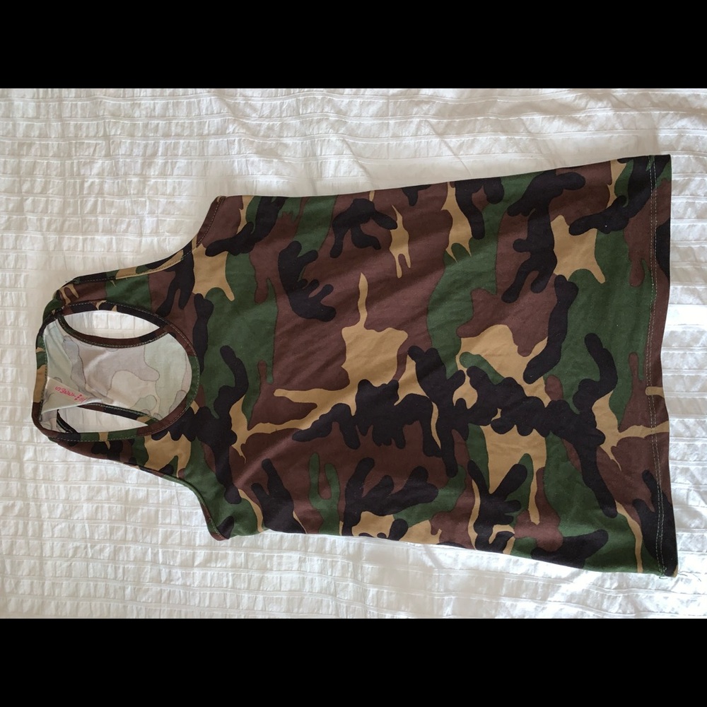 Army print tank top